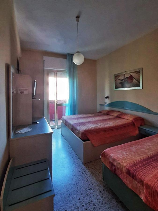 Hotel Prestigio Cesenatico Exteriör bild