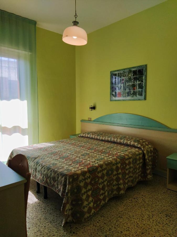 Hotel Prestigio Cesenatico Exteriör bild