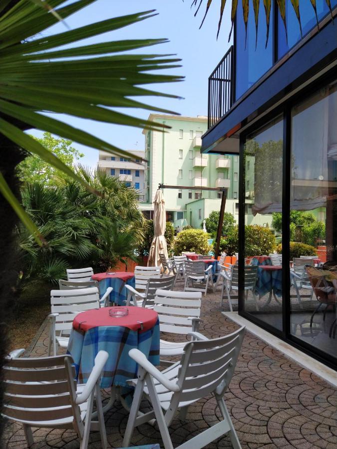 Hotel Prestigio Cesenatico Exteriör bild
