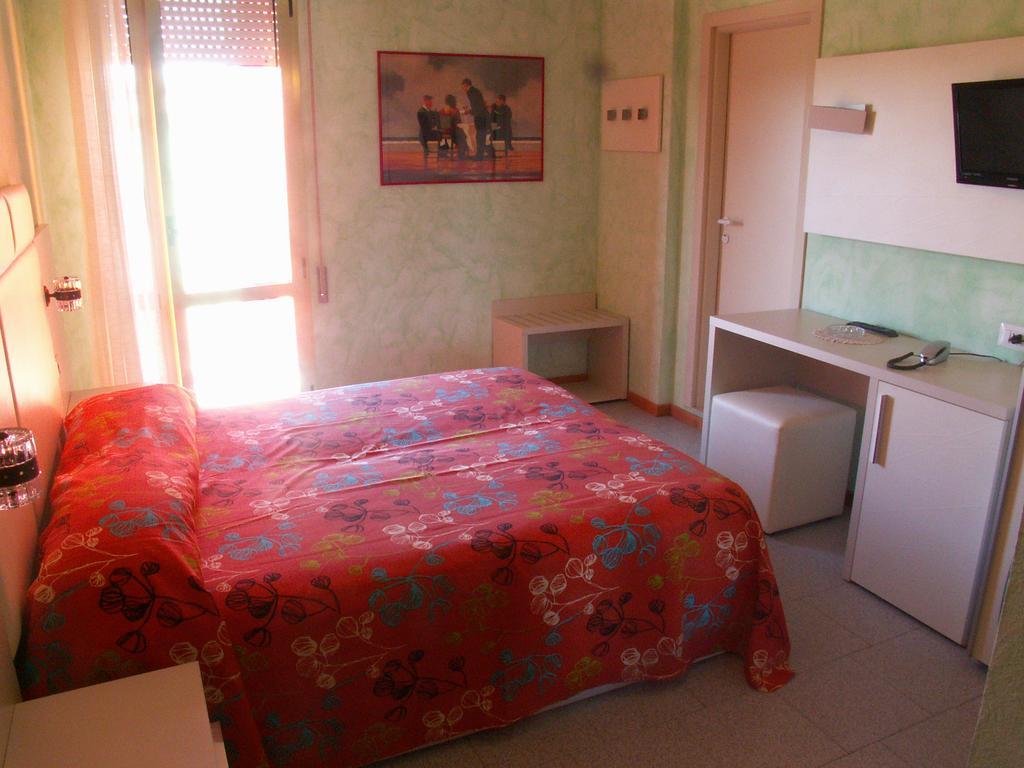 Hotel Prestigio Cesenatico Exteriör bild